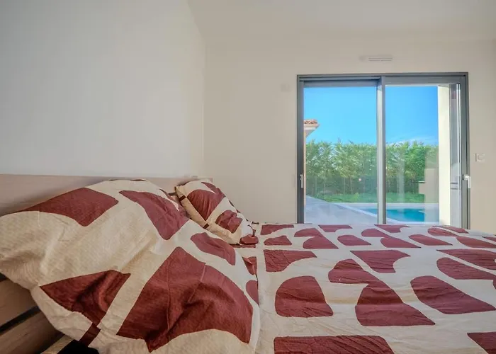 Solis بيت للعطل *