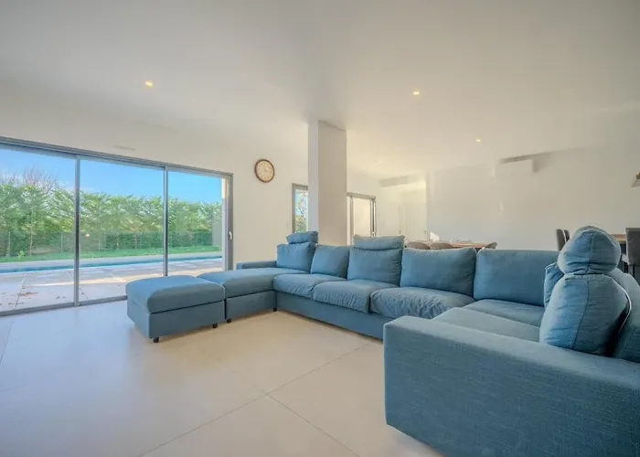 Solis * Saint-Georges-du-Bois (Charente-Maritime)